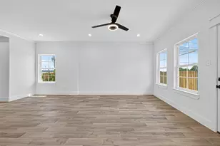 3168 Golfcrest, Houston, TX 77087 - Photo 3