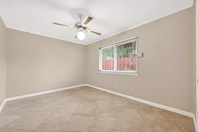 11007 Bandlon Drive, Houston, TX 77072 - Photo 39