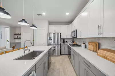 4020 Starbright Street, Houston, TX 77018 - Photo 9