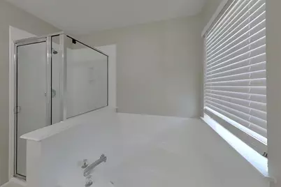 6214 Majesty Lane, Houston, TX 77085 - Photo 9
