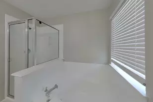 6214 Majesty Ln, Houston, TX 77085 - Photo 9
