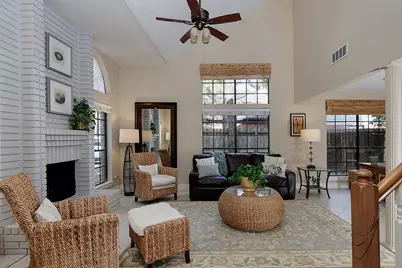 95 N Pathfinders Circle, The Woodlands, TX 77381 - Photo 5