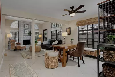 95 N Pathfinders Circle, The Woodlands, TX 77381 - Photo 9