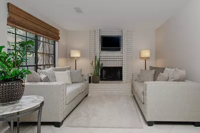 95 N Pathfinders Circle, The Woodlands, TX 77381 - Photo 15