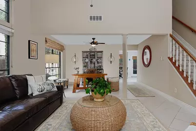 95 N Pathfinders Circle, The Woodlands, TX 77381 - Photo 7