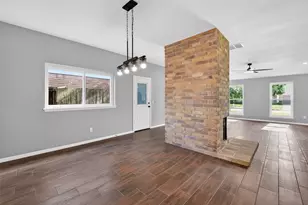 3238 E Rangecrest Pl, Sugar Land, TX 77479 - Photo 9