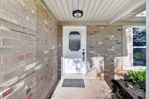 3238 E Rangecrest Pl, Sugar Land, TX 77479 - Photo 5