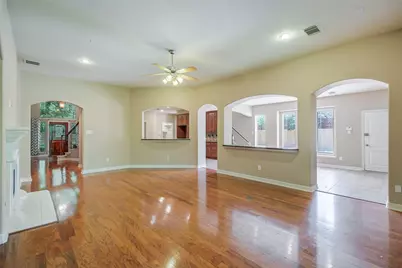 8915 Stones Throw Lane, Missouri City, TX 77459 - Photo 7