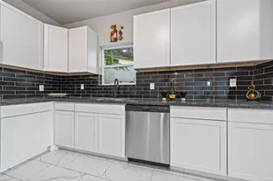1311 Chippenham Ct, Missouri City, TX 77459 - Photo 21