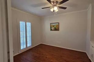 418 Longview Dr, Sugar Land, TX 77478 - Photo 9