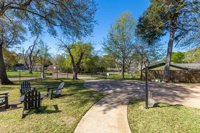 1602 Harrison Road, Brenham, TX 77833 - Photo 33