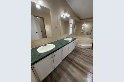 9541 Maple Ridge Drive, Willis, TX 77318 - Photo 17