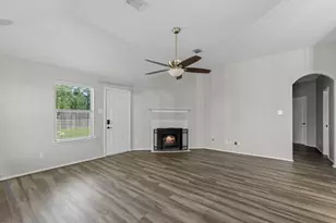 9606 Babbling Spring Ct, Tomball, UT 77375 - Photo 19