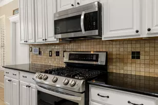 4602 10 Sleep Ln, Friendswood, TX 77546 - Photo 11
