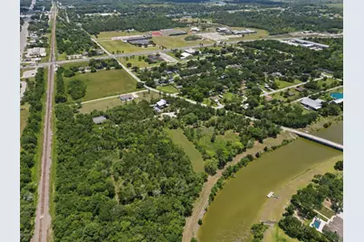 9204 Neville Road, Hitchcock, TX 77563 - Photo 5