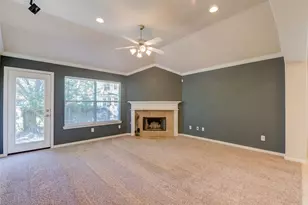 11 Ebony Oaks Pl, The Woodlands, TX 77382 - Photo 13