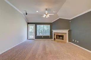 11 Ebony Oaks Pl, The Woodlands, TX 77382 - Photo 11