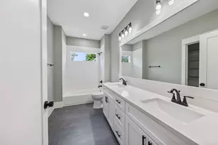 7938 Turquoise Ln, Houston, TX 77055 - Photo 35