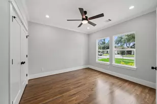 7938 Turquoise Ln, Houston, TX 77055 - Photo 5