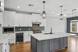7938 Turquoise Ln, Houston, TX 77055 - Photo 9