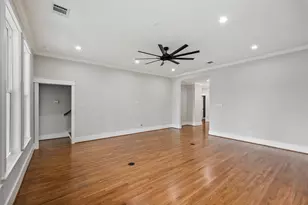 7938 Turquoise Ln, Houston, TX 77055 - Photo 11