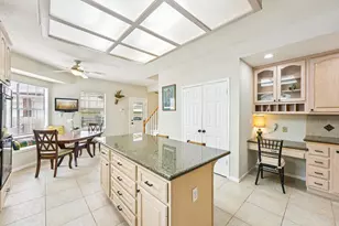 2202 Castle Bay Dr, League City, TX 77573 - Photo 21