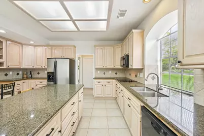 2202 Castle Bay Drive, League City, TX 77573 - Photo 19