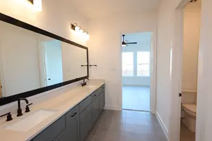 206 Sweetwater Rill Dr, Conroe, TX 77304 - Photo 11