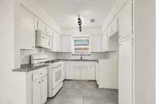 9524 Truscon Dr, Houston, TX 77080 - Photo 11