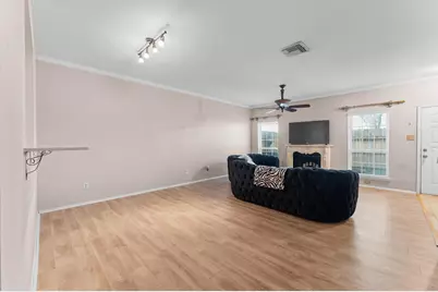 17557 Red Oak Dr Drive #7557, Houston, TX 77090 - Photo 9
