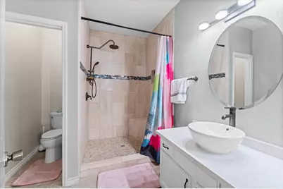 17557 Red Oak Dr Drive #7557, Houston, TX 77090 - Photo 3