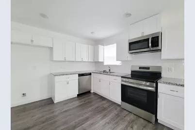 8122 Sterlingshire Street #A, Houston, TX 77078 - Photo 9