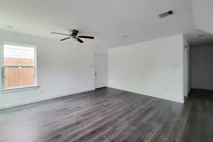 8122 Sterlingshire St, Houston, TX 77078 - Photo 11