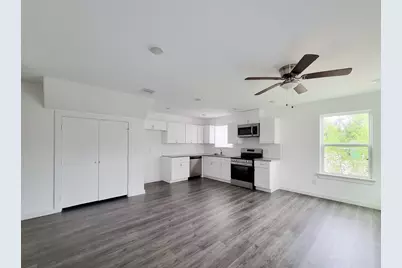 8122 Sterlingshire Street #A, Houston, TX 77078 - Photo 5