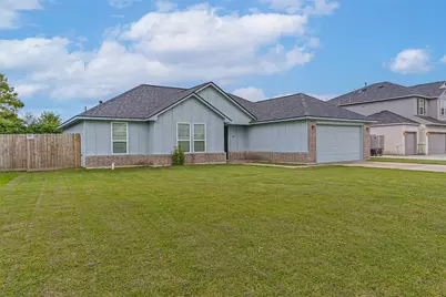 407 Green Meadows Drive, West Columbia, TX 77486 - Photo 5