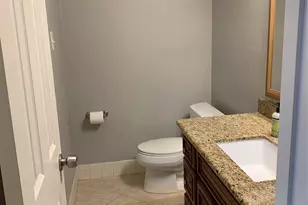13078 Trail Hollow Dr, Houston, TX 77079 - Photo 9