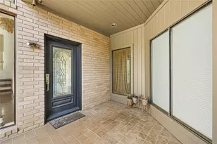 43 Legend Ln, Houston, TX 77024 - Photo 5