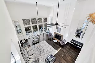 43 Legend Ln, Houston, TX 77024 - Photo 9