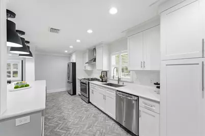 4701 Hummingbird Street, Houston, TX 77035 - Photo 9