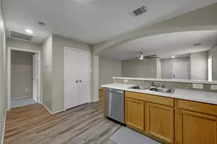 2219 Cold River Dr, Humble, TX 77396 - Photo 11