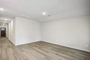 5232 Redbud Vly Dr, Pearland, TX 77584 - Photo 5