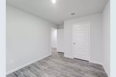 1230 Ss Brewer Drive, Vidor, TX 77662 - Photo 11