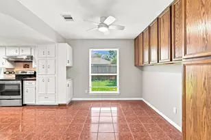 15706 Cavendish Dr, Houston, TX 77059 - Photo 23