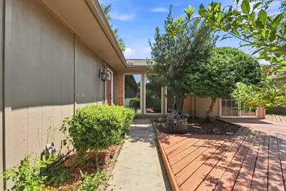 15706 Cavendish Drive, Houston, TX 77059 - Photo 5