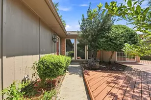 15706 Cavendish Dr, Houston, TX 77059 - Photo 5