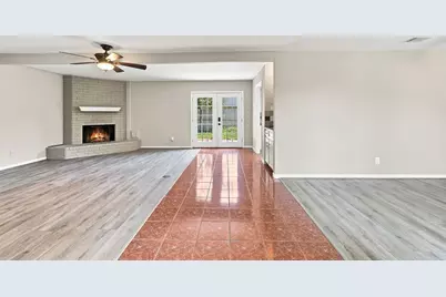 15706 Cavendish Drive, Houston, TX 77059 - Photo 11