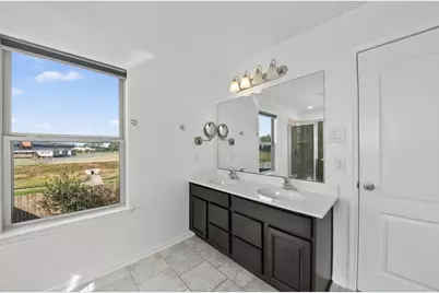 13031 Mills Creek Meadow Drive, Houston, TX 77070 - Photo 11