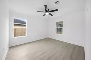 4930 Gren St, Houston, TX 77021 - Photo 13