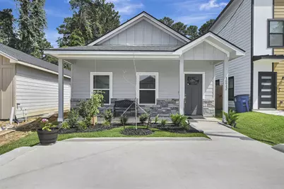 16942 Balmoral, Montgomery, TX 77316 - Photo 1