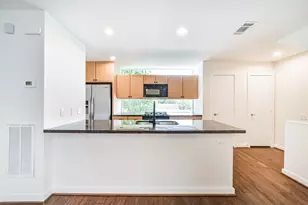 2905 Sherman St, Houston, TX 77003 - Photo 13